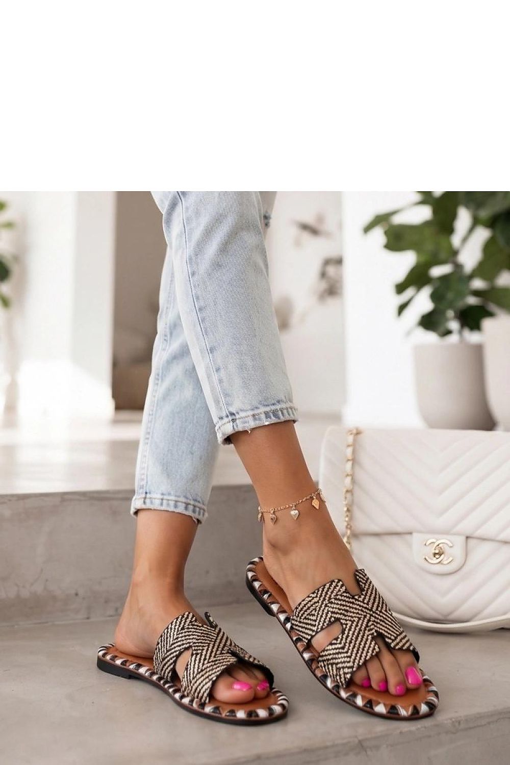  Clacquettes model 230496 Solea 