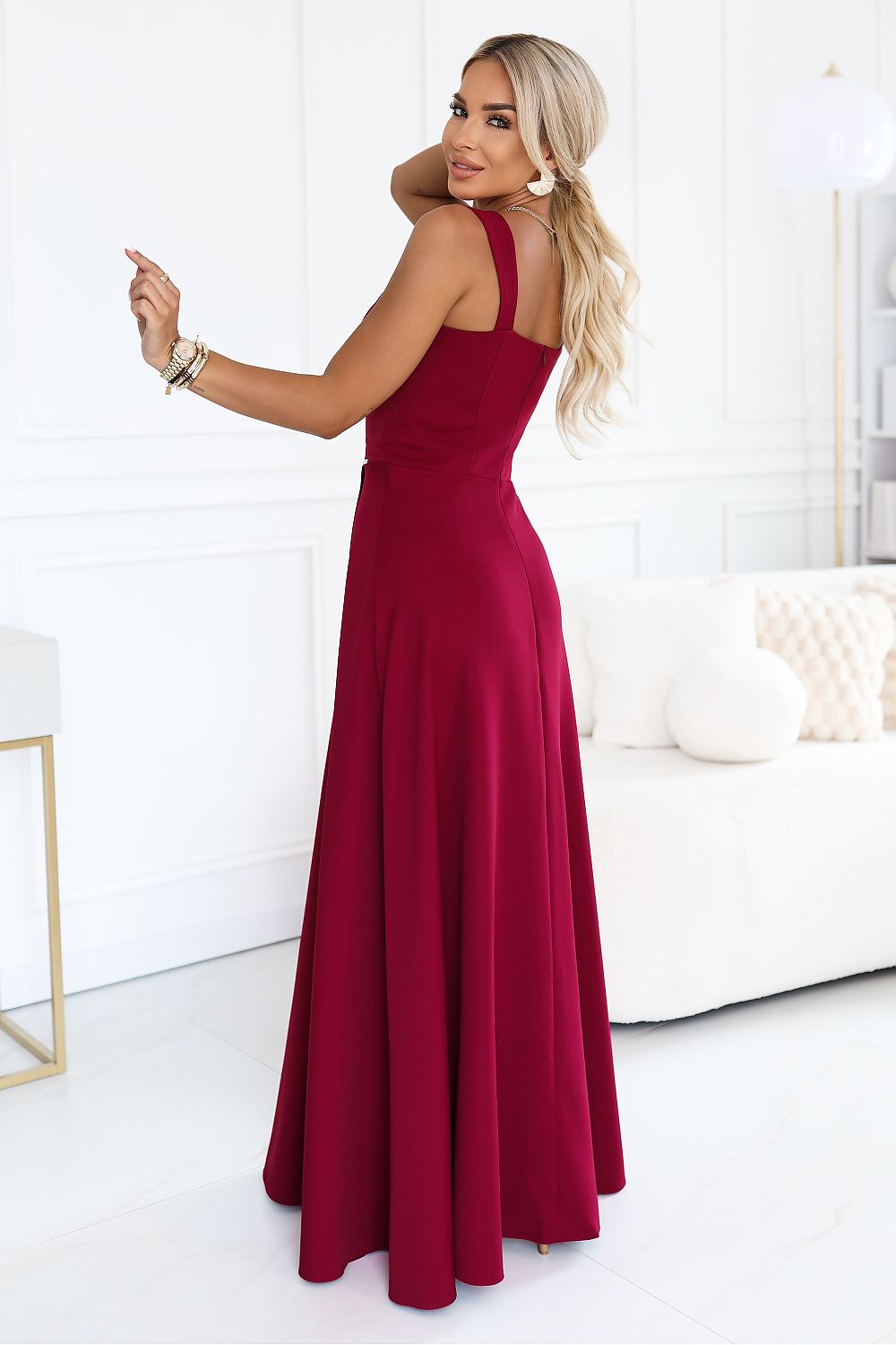  Robe longue model 231224 Numoco 