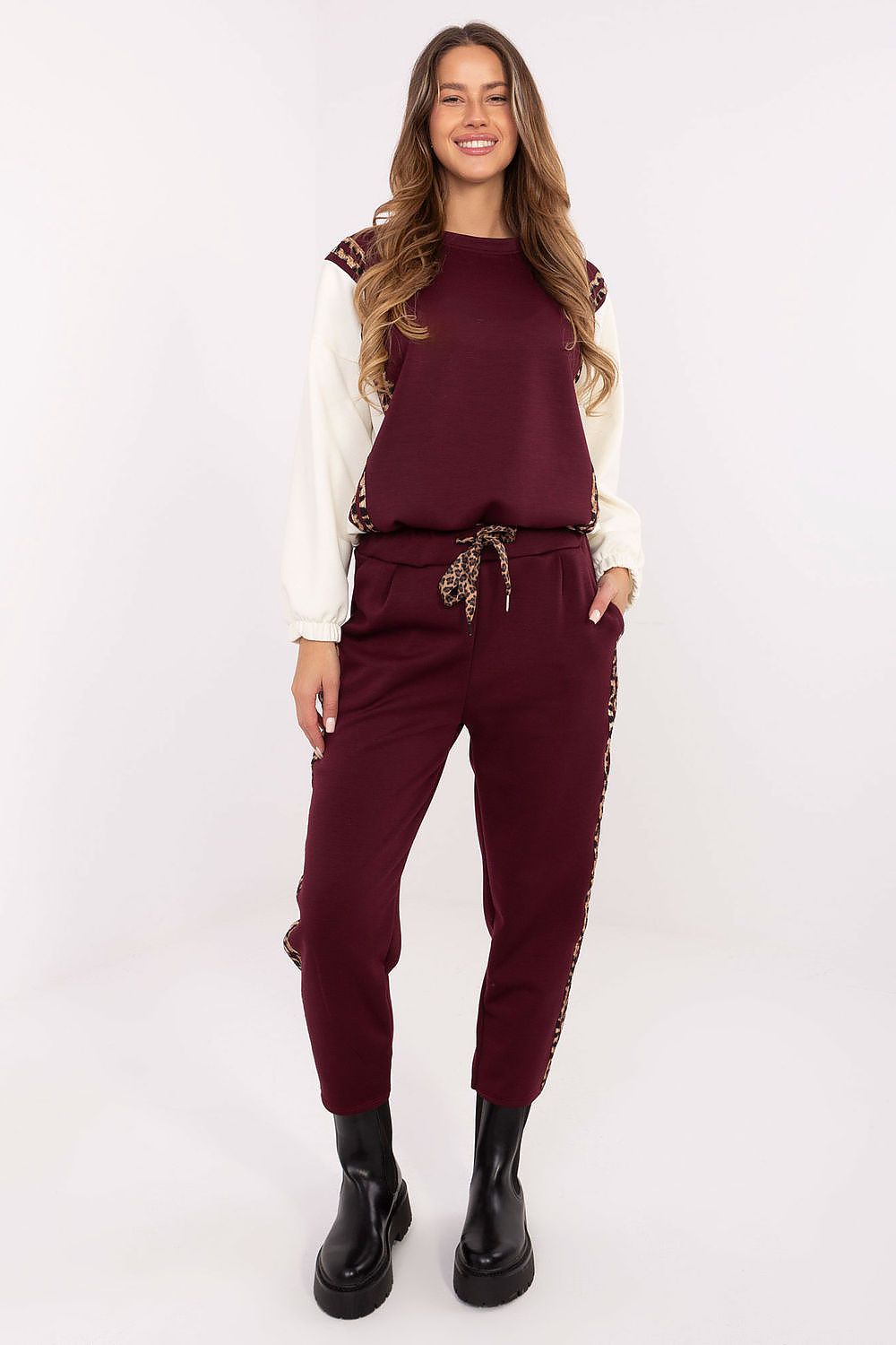  L`ensemble model 231528 Italy Moda 