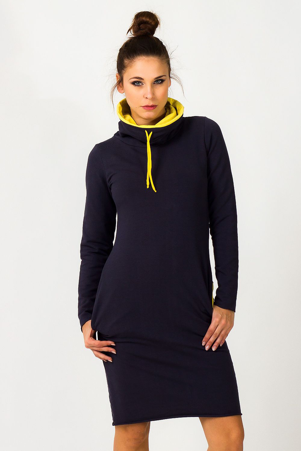  Robe de jour model 93555 Tessita 