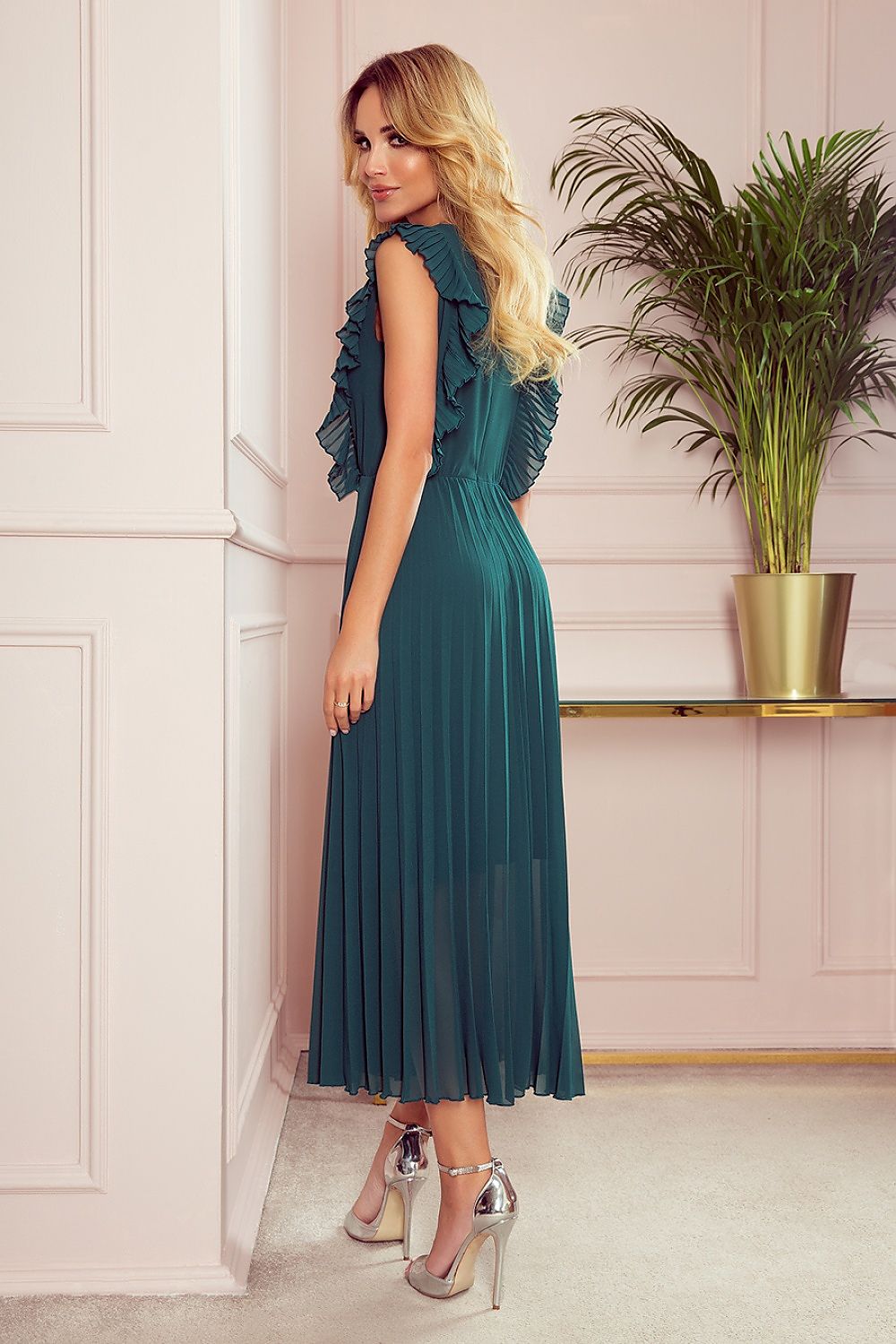  Robe de cocktail model 145554 Numoco 