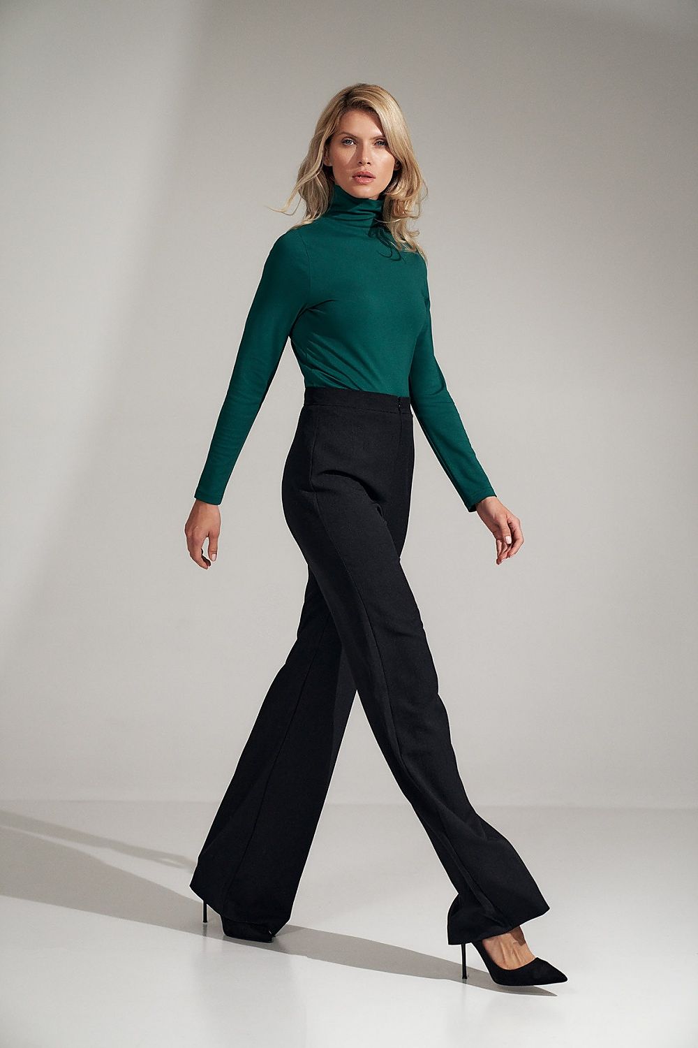 Pantalon femme model 150789 Figl 