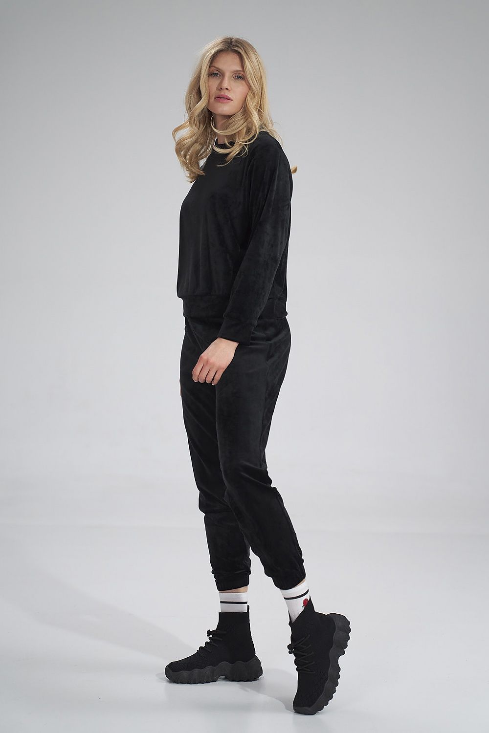  Pantalon survêtement model 154665 Figl 