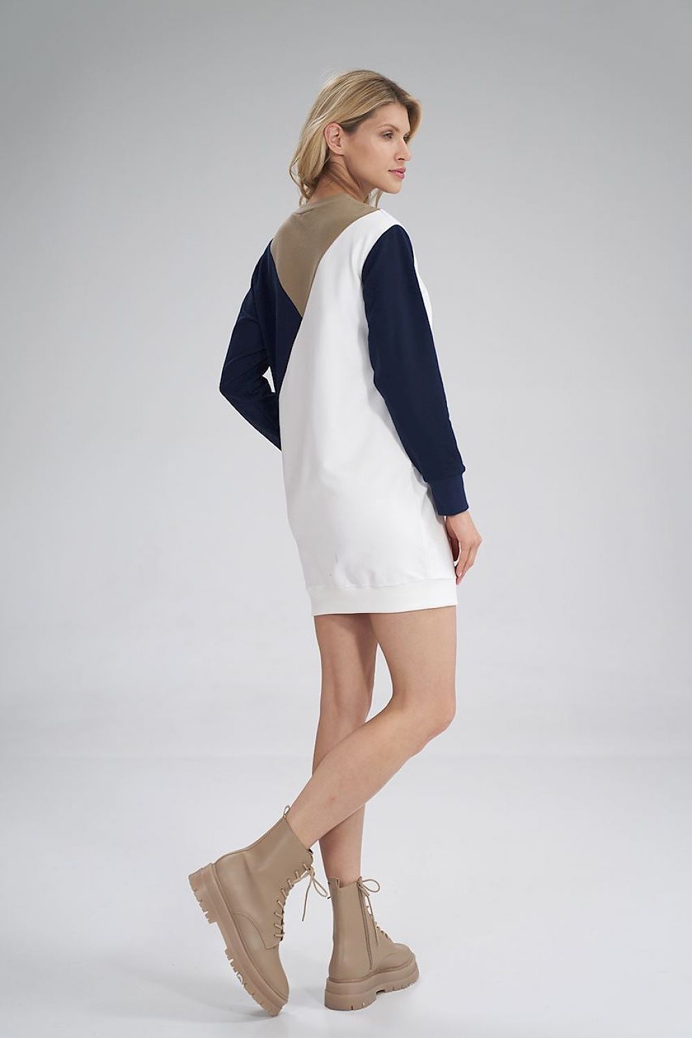  Robe de jour model 155934 Figl 
