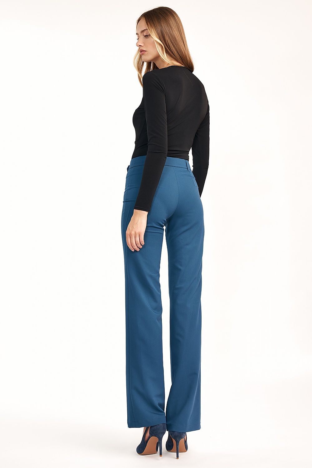  Pantalon femme model 158332 Nife 