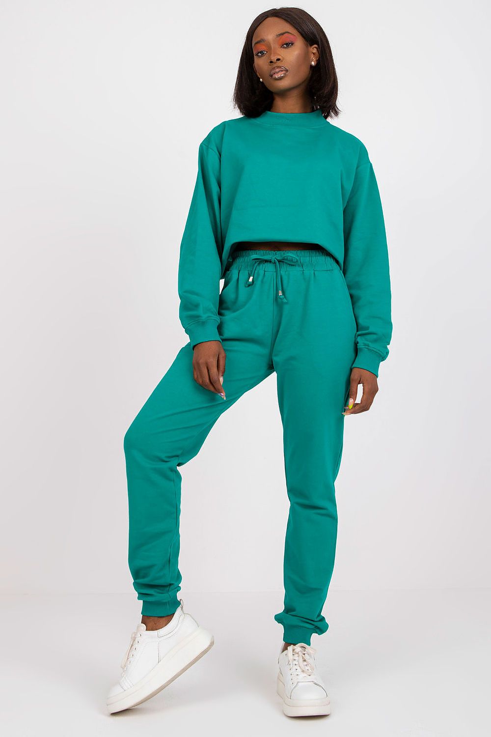  Pantalon survêtement model 167922 BFG 
