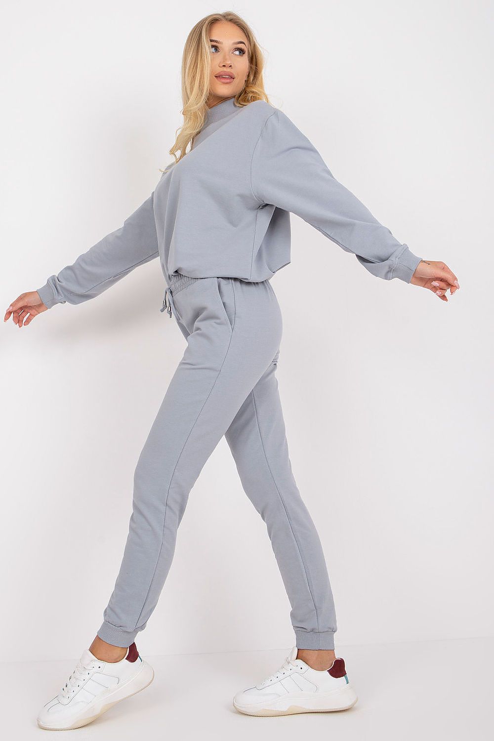  Pantalon survêtement model 167923 BFG 