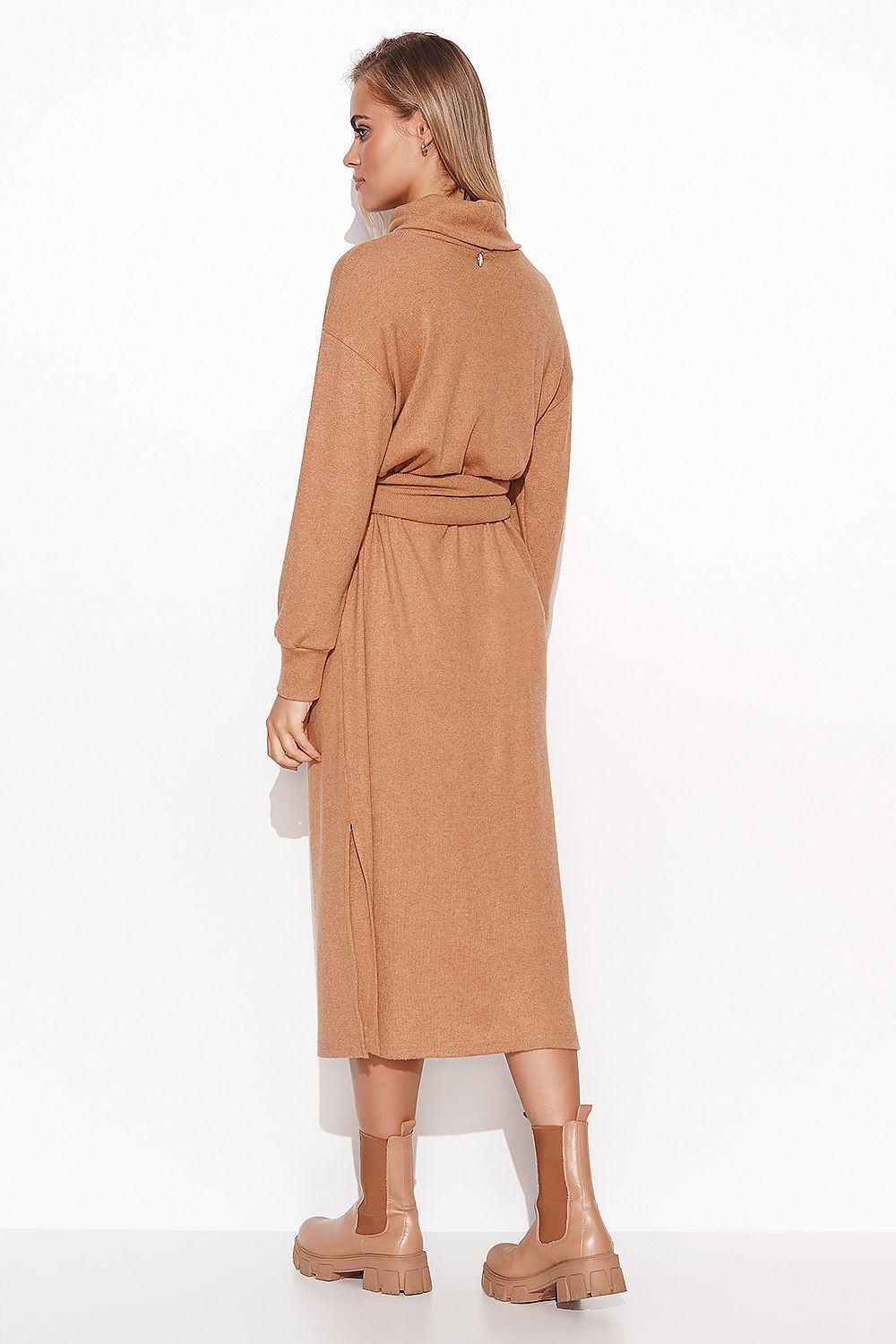  Robe de jour model 170898 Makadamia 