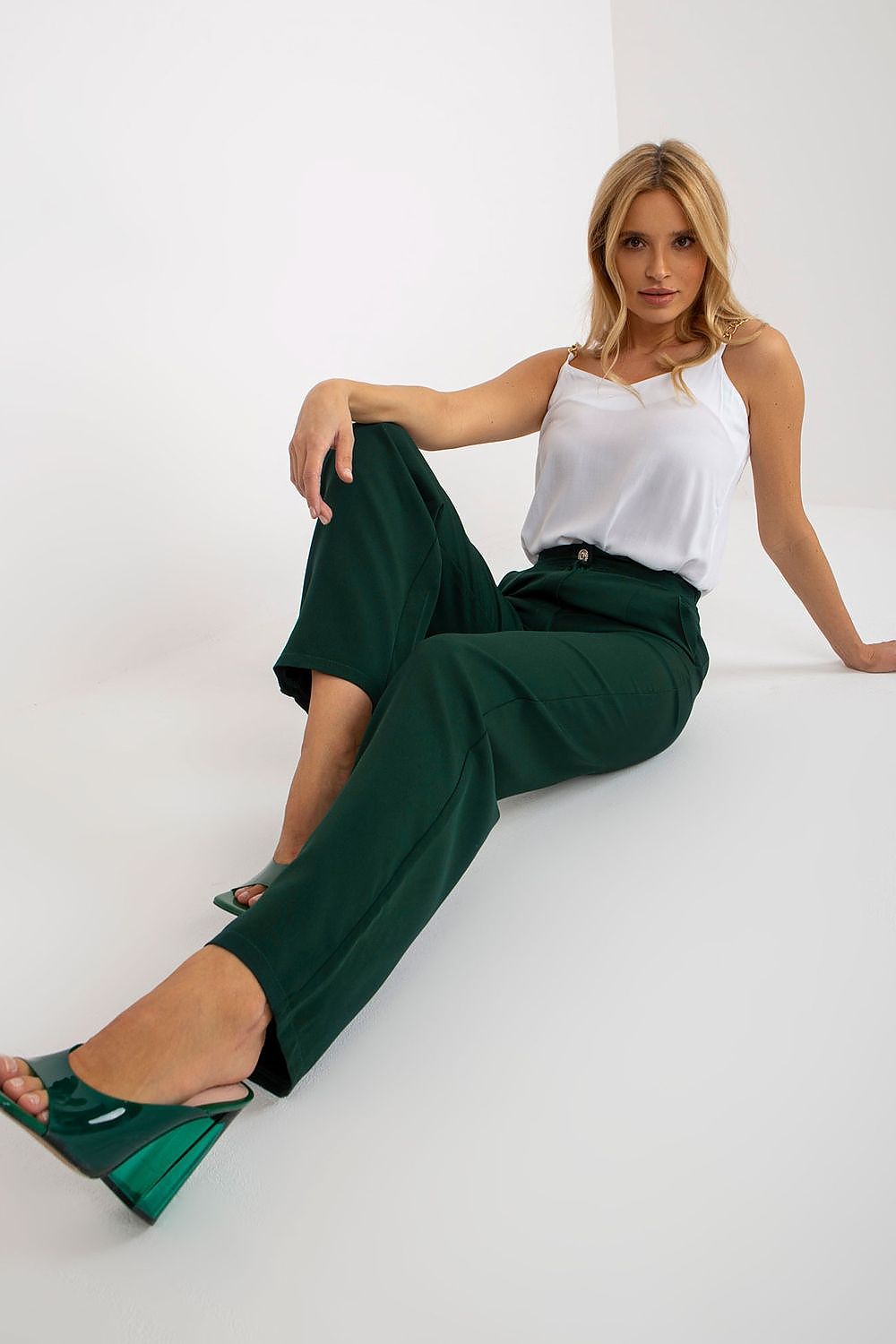  Pantalon femme model 175777 Lakerta 