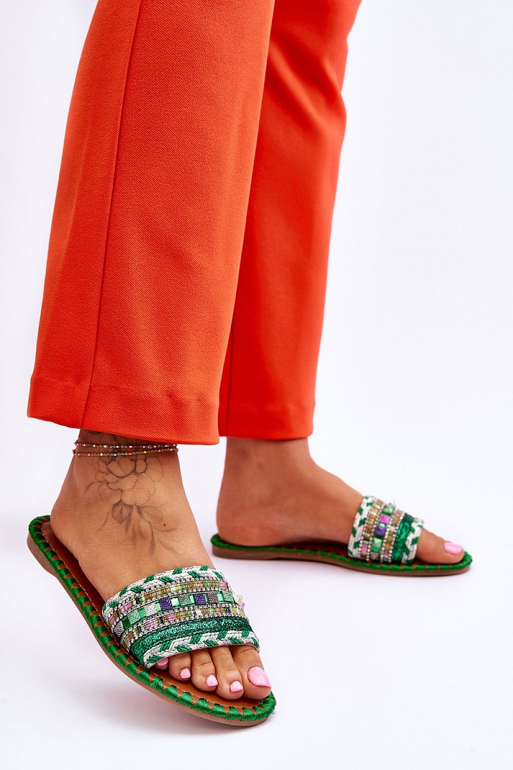  Clacquettes model 178444 Step in style 