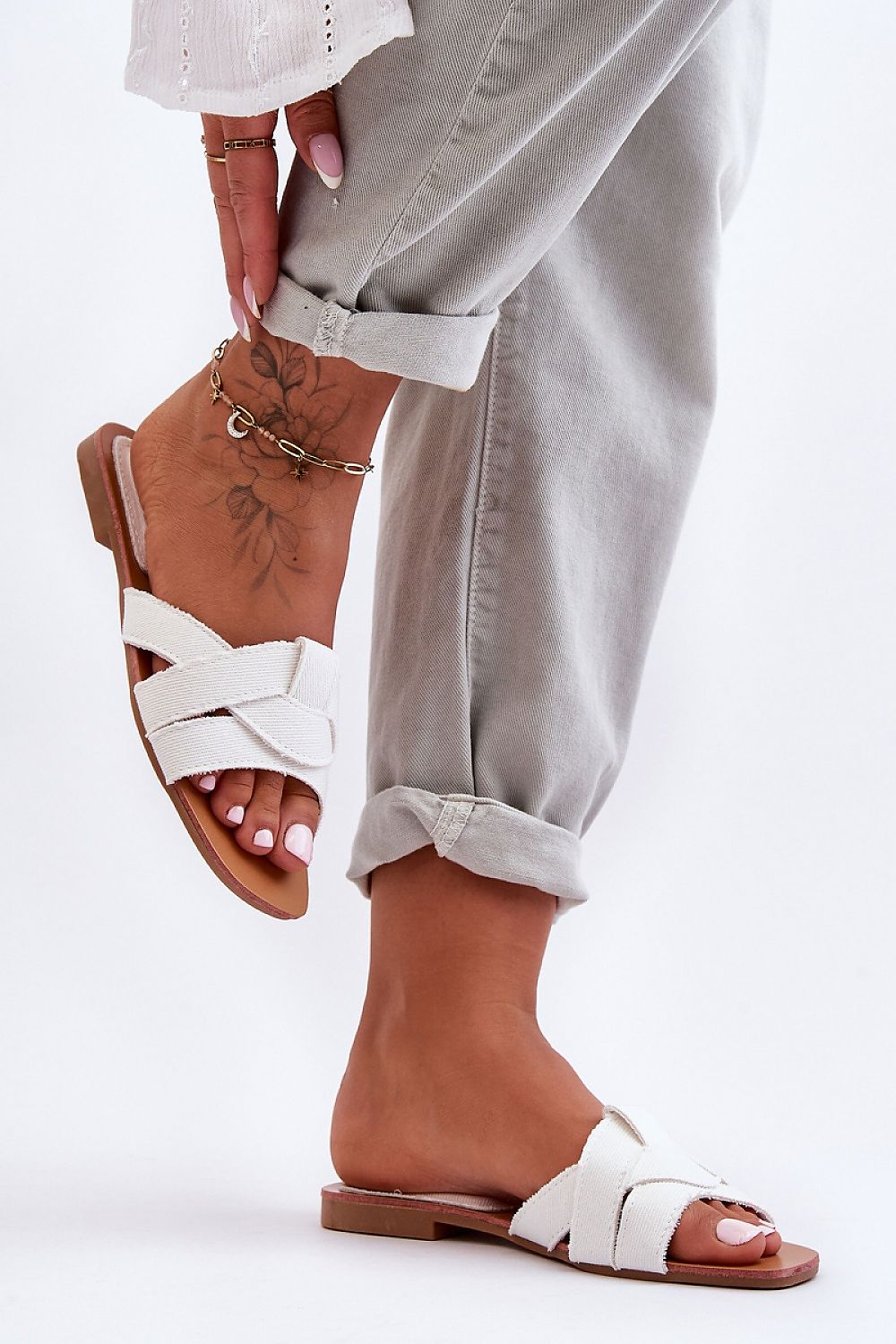  Clacquettes model 183490 Step in style 