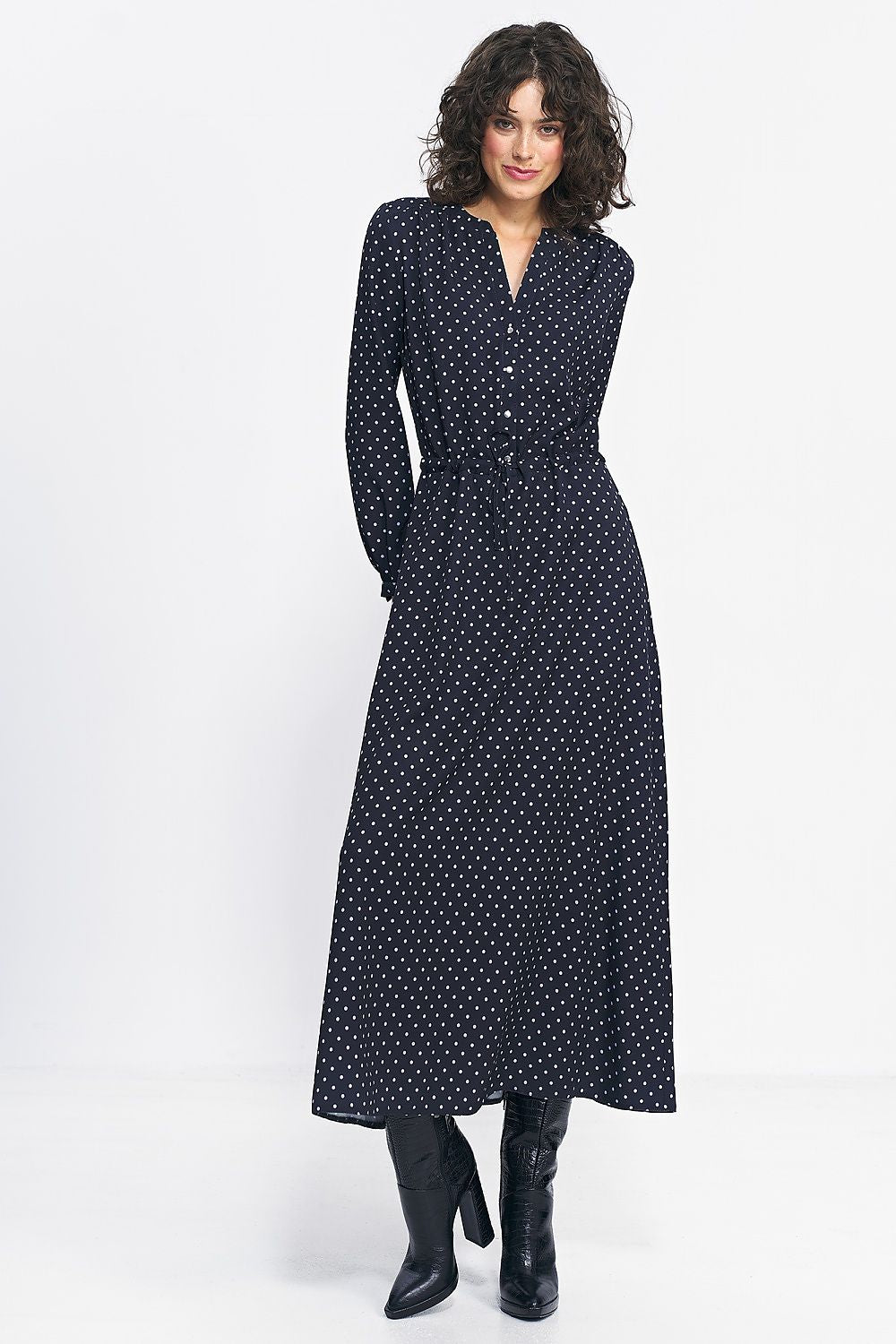  Robe de jour model 184600 Nife 