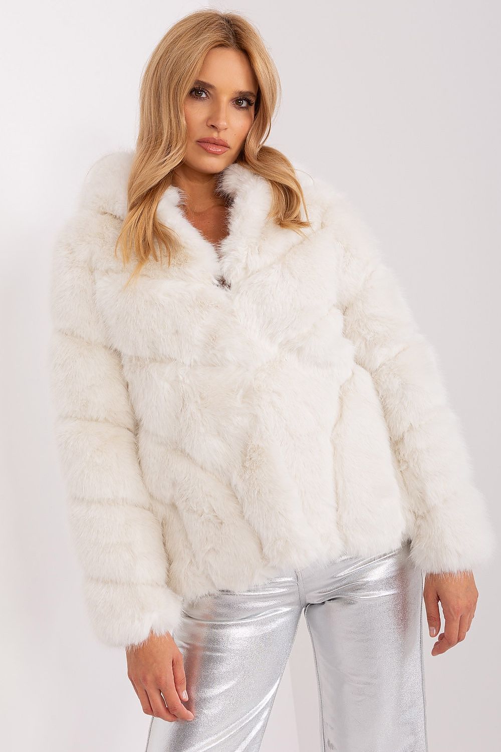  Veste model 186725 AT 