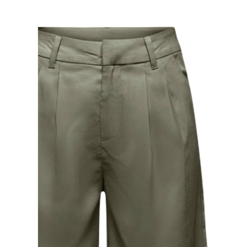 Only Femme Shorts
