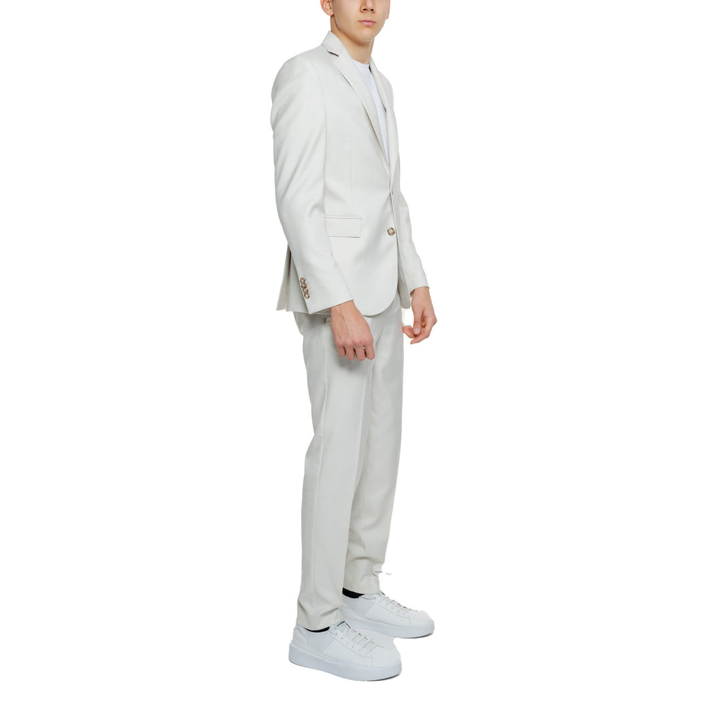 Mulish Homme Costumes