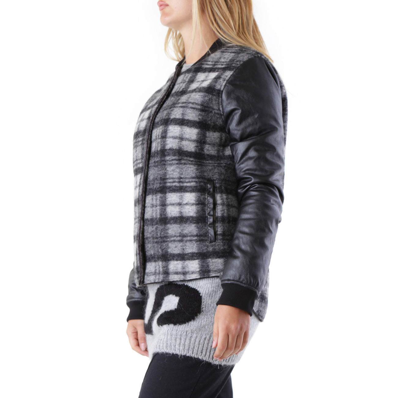 525 Femme Jaquettes