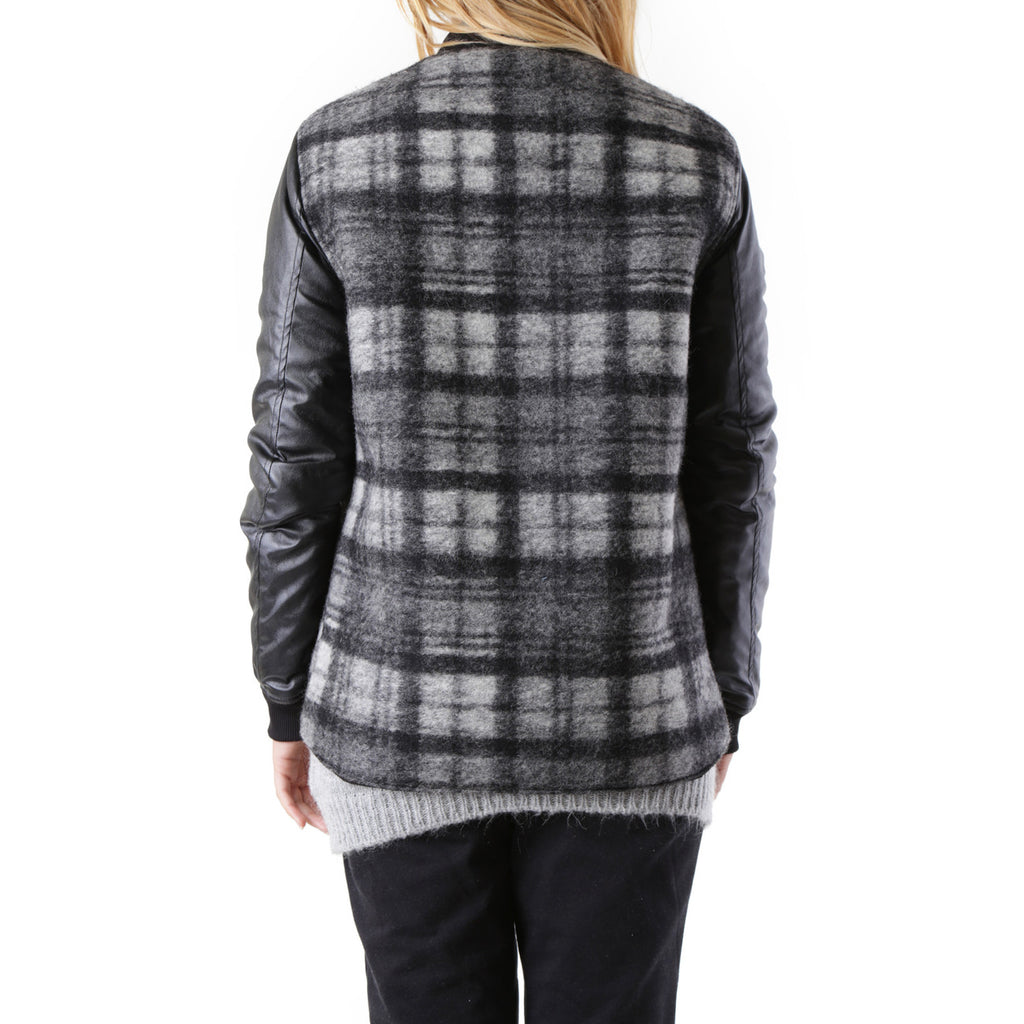 525 Femme Jaquettes